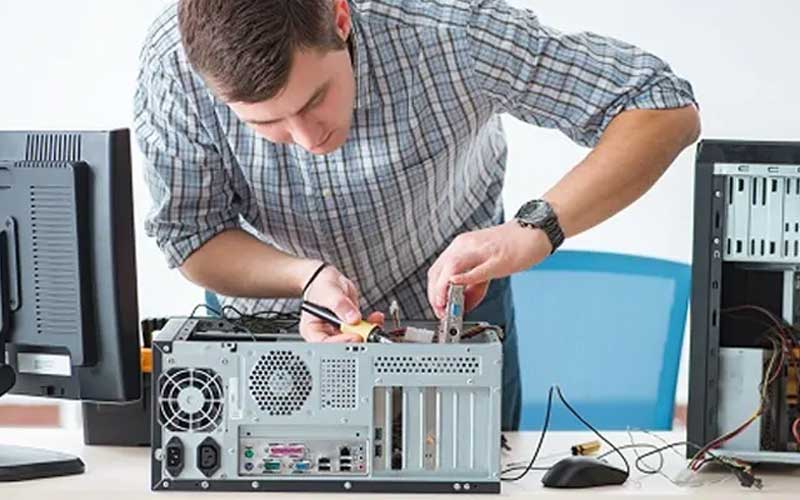 تمرکز بر کیفیت تعمیرات سخت افزاری کامپیوتر